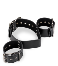 Load image into Gallery viewer, BDSM-Halsband mit Fesseln