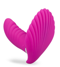 Load image into Gallery viewer, Butterfly-Vibrator in Muschelform mit Innendildo