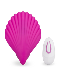 Load image into Gallery viewer, Butterfly-Vibrator in Muschelform mit Innendildo