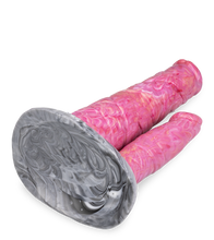 Load image into Gallery viewer, Doppeldildo mit Saugnapf Zentaur