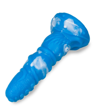 Load image into Gallery viewer, Fantasy-Dildo mit Saugnapf Loki