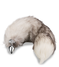 Load image into Gallery viewer, Grau-weißer Fuchsschwanz-Buttplug mit echtem Fell