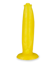 Load image into Gallery viewer, Großer Bananen-Analplug mit Saugfuß