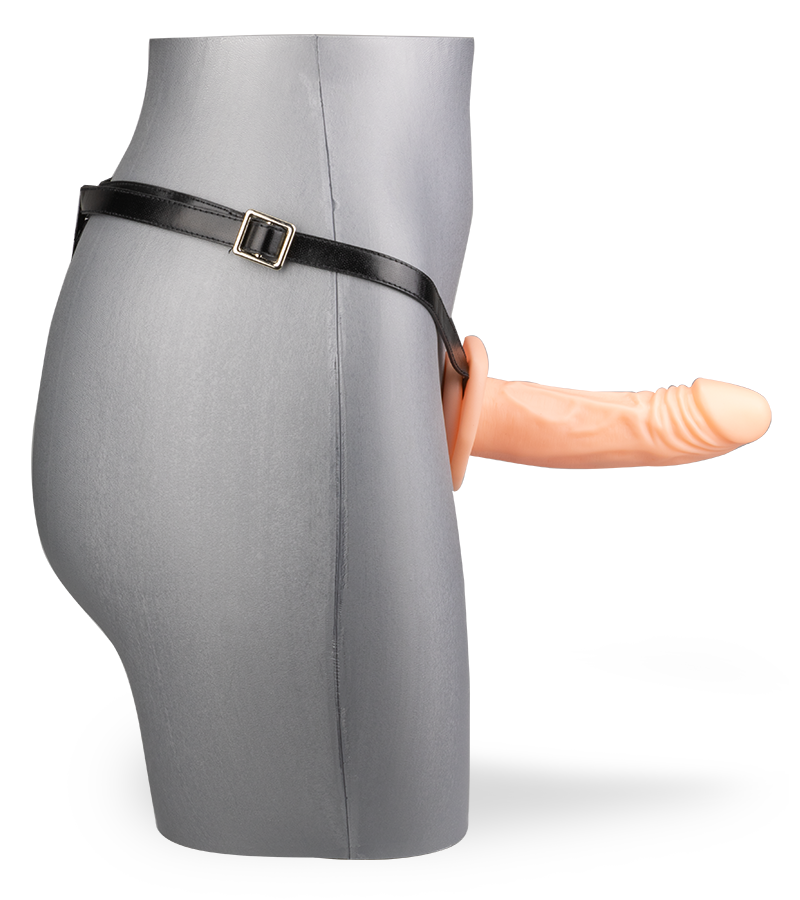Hohler Naturdildo zum Umschnallen