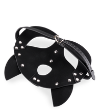 Load image into Gallery viewer, Katzenmaske aus Kunstleder mit Metallnieten