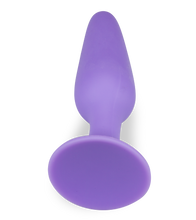 Load image into Gallery viewer, Konischer Buttplug mit Saugfuß