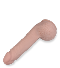 Load image into Gallery viewer, Realistischer Saugnapf-Dildo mit Hoden 19,5 cm