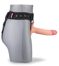 Load image into Gallery viewer, Realistischer Strap-on-Dildo für Männer aus Silikon