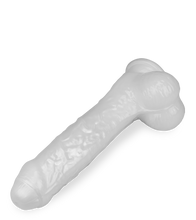 Load image into Gallery viewer, Saugnapf-Dildo mit Vorhaut Woody