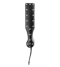 Load image into Gallery viewer, Schwarzes BDSM-Paddle mit Nieten